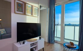 Urban Apartments Global - 12Th Floor No 23- Air Condition - Balcony - Free Garage